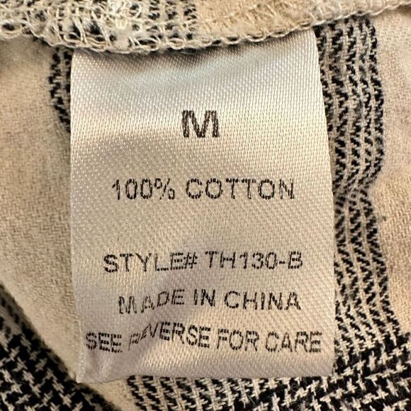 Audrey 3+1 Plaid Roll Tab Long Sleeve Button-Up Shirt Black & White Medium - Picture 6 of 6